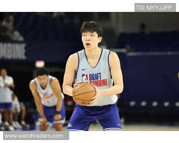 开拓者DJ开场秀：中锋石扭号杨瀚森登场震撼全场